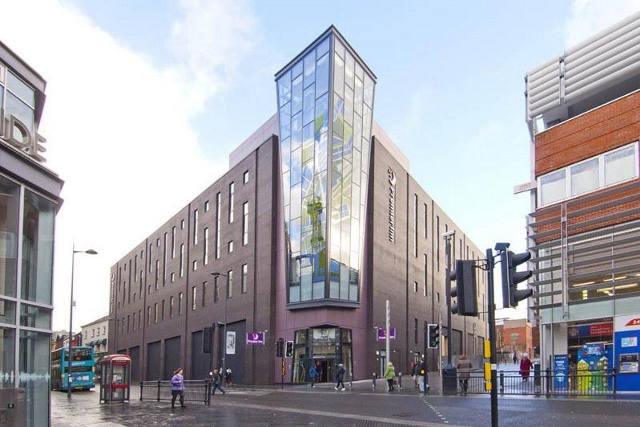 Premier Inn Liverpool City Buitenkant foto